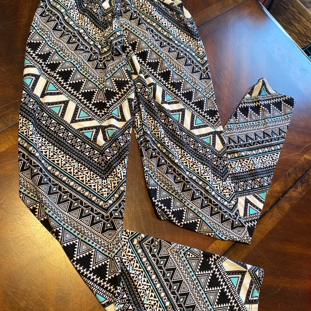 Printed Aztec Stretch Leggings - Black & Teal